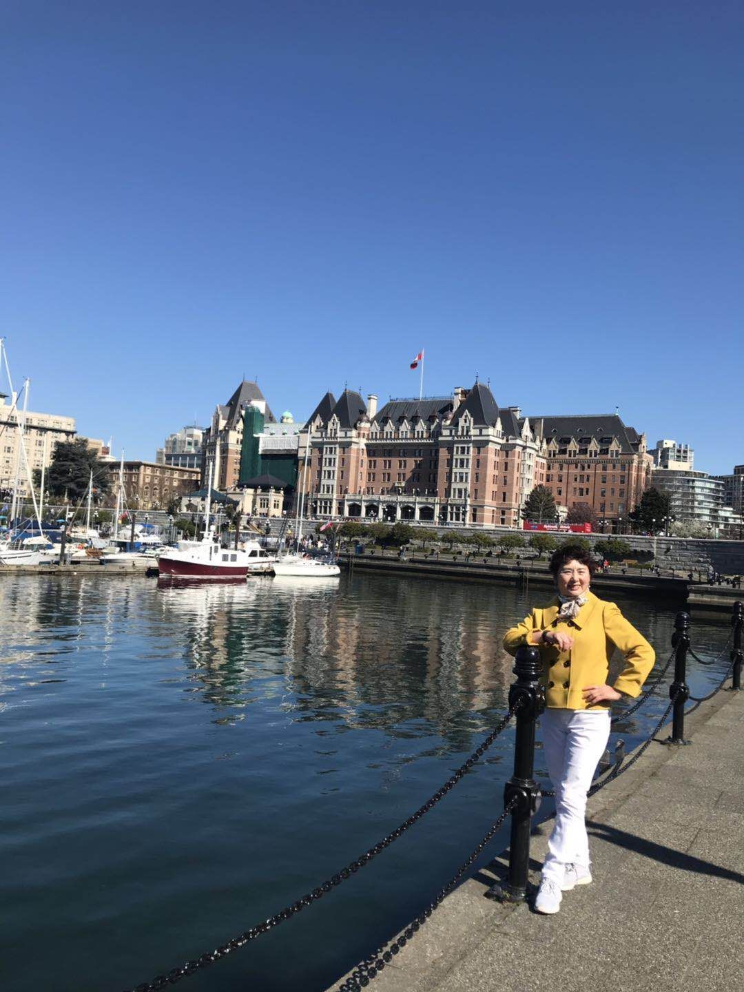 2019年3月30日下午，维多利亚市内港，女皇宾馆。李影。