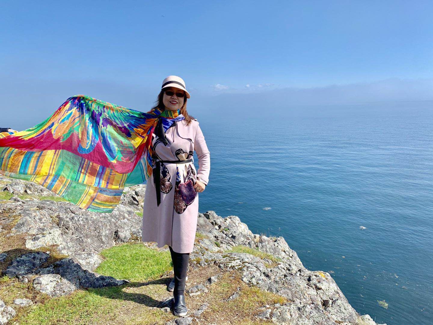 2019年3月30日上午，Glencoe Cove - Kwatsech公园。彩色蝴蝶的羽翼，莫青。