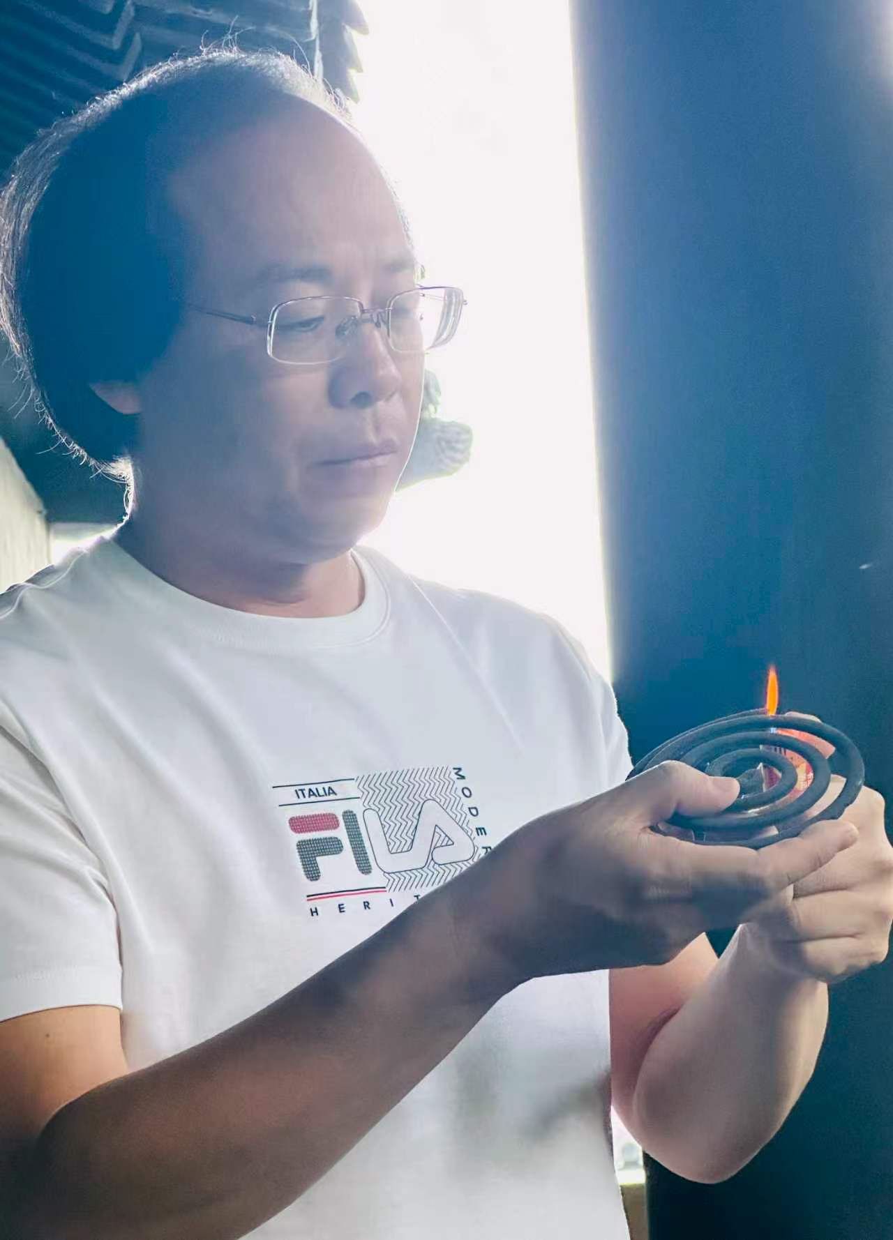 霍俊明